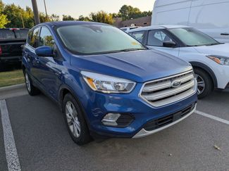 Certified 2019 Ford Escape SE image 1