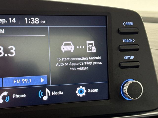Certified 2025 Hyundai Elantra Sport FWD image 21