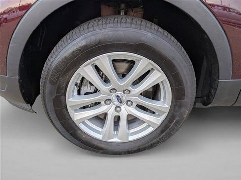 Used 2019 Ford Explorer XLT w/ Class III Trailer Tow Package AWD/4WD image 22