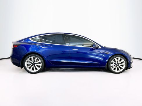 Used 2018 Tesla Model 3 Long Range image 10
