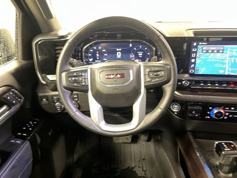 Certified 2023 GMC Sierra 1500 SLT w/ SLT Premium Plus Package AWD/4WD image 19