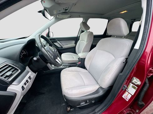 Used 2017 Subaru Forester 2.5i Premium image 27