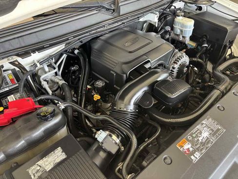 Used 2011 Cadillac Escalade ESV Platinum image 34