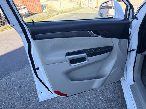 Used 2009 Saturn Vue XR w/ Premium Trim Package FWD image 21