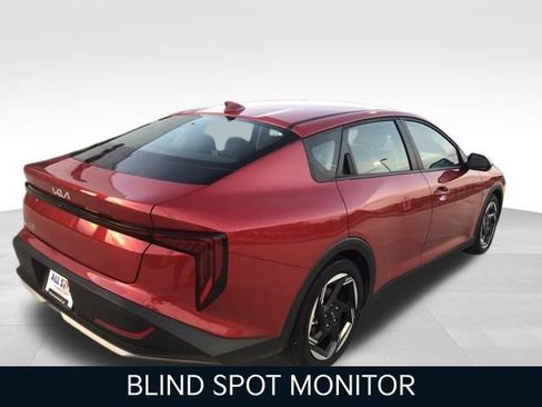 Used 2025 Kia K4 EX image 13
