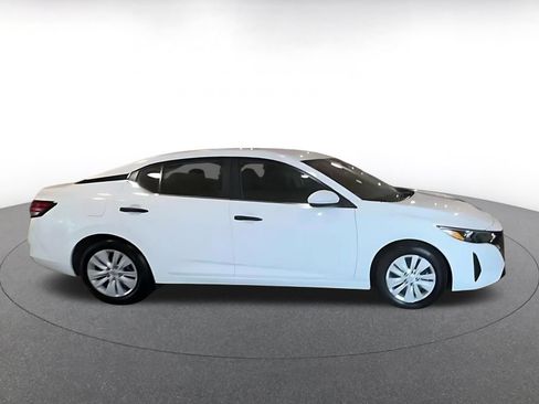 Used 2025 Nissan Sentra S FWD image 14