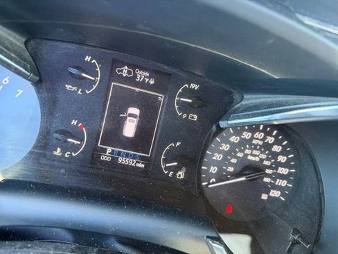 Used 2019 Toyota Sequoia Platinum image 5