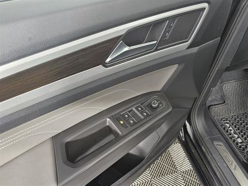 Used 2022 Volkswagen Atlas SE image 43