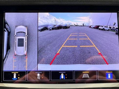 Used 2023 Cadillac XT6 Sport w/ Platinum Package image 23