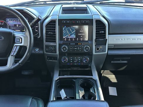 Used 2019 Ford F250 Lariat w/ Lariat Ultimate Package image 17