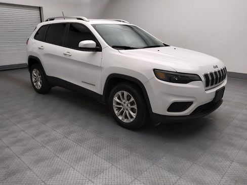 Used 2020 Jeep Cherokee Latitude w/ Cold Weather Group FWD image 11