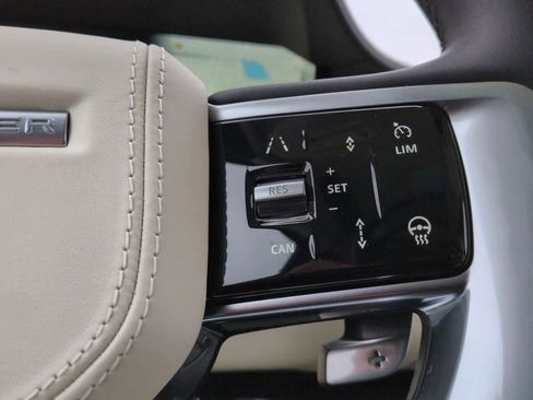 New 2026 Land Rover Range Rover Long Wheelbase SE image 27