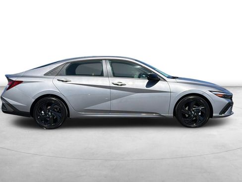 Certified 2026 Hyundai Elantra Sport FWD image 9