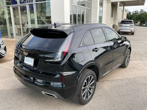 Used 2025 Cadillac XT4 Sport w/ Cold Weather Package FWD image 7