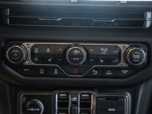 New 2025 Jeep Wrangler Sport S image 22