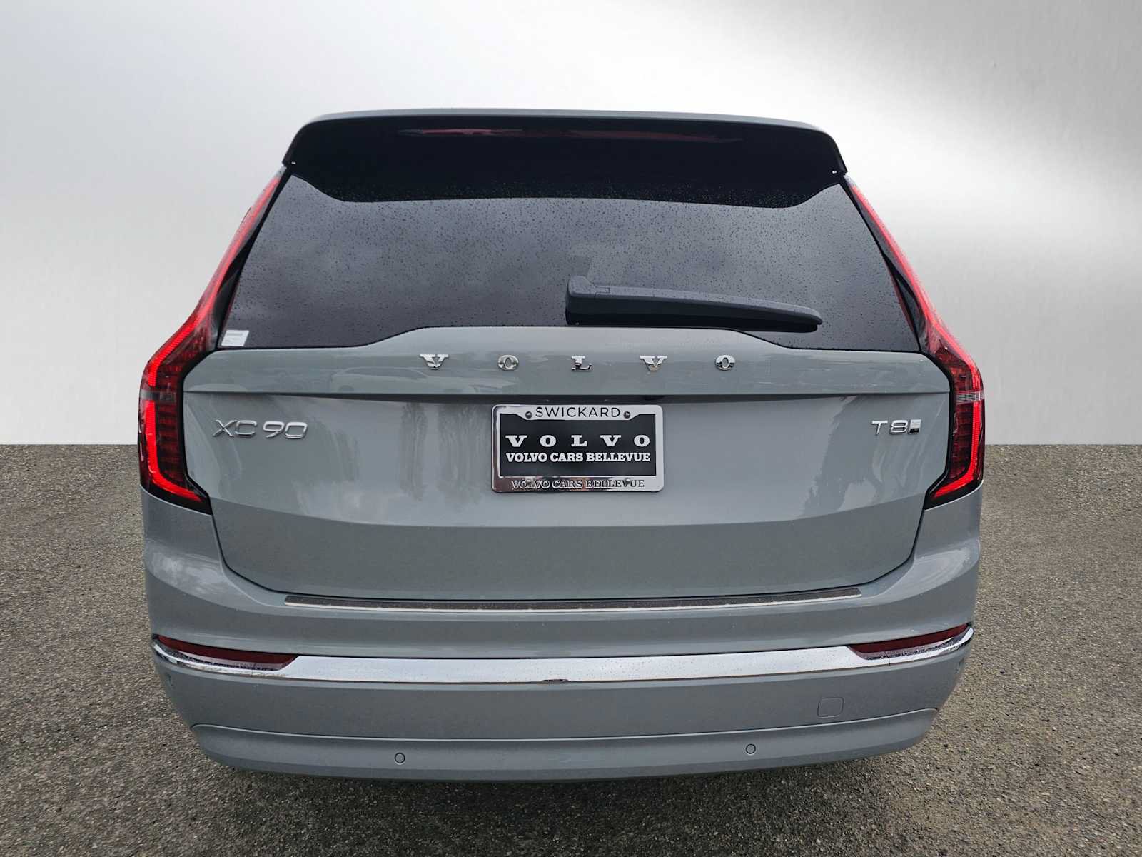 New 2026 Volvo XC90 T8 Plus w/ Protection Package AWD/4WD image 4
