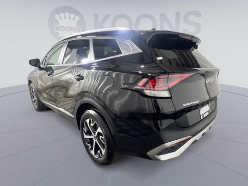 Used 2023 Kia Sportage EX image 4
