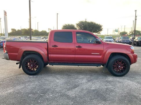 Used 2011 Toyota Tacoma PreRunner w/ SR5 Pkg #2 RWD image 4