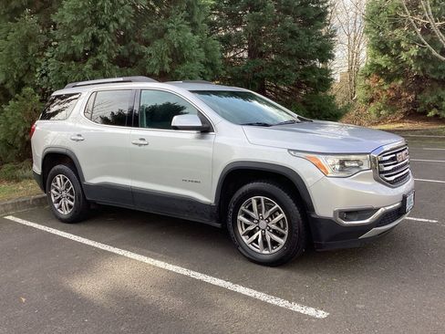 Used 2019 GMC Acadia SLE w/ Driver Alert Package I image 8