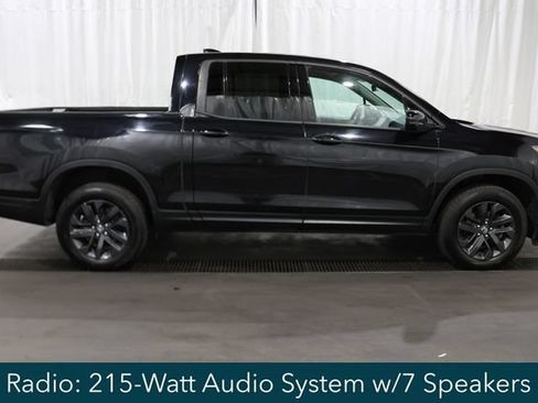 Used 2023 Honda Ridgeline Sport image 2