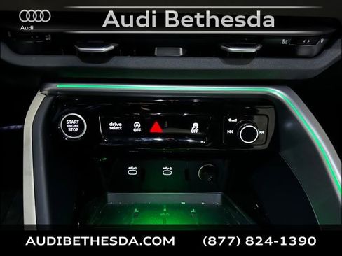 Certified 2025 Audi Q5 2.0T Premium Plus w/ Premium Plus image 24