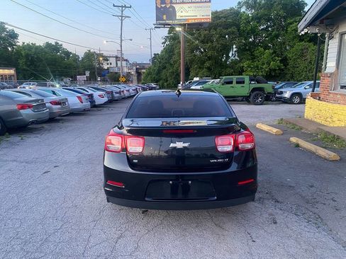 Used 2015 Chevrolet Malibu LT FWD image 4