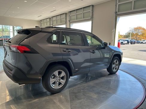 New 2025 Toyota RAV4 XLE image 8