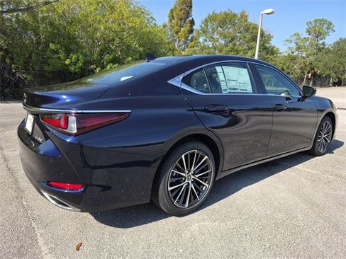 New 2025 Lexus ES 350 w/ Premium Package image 3