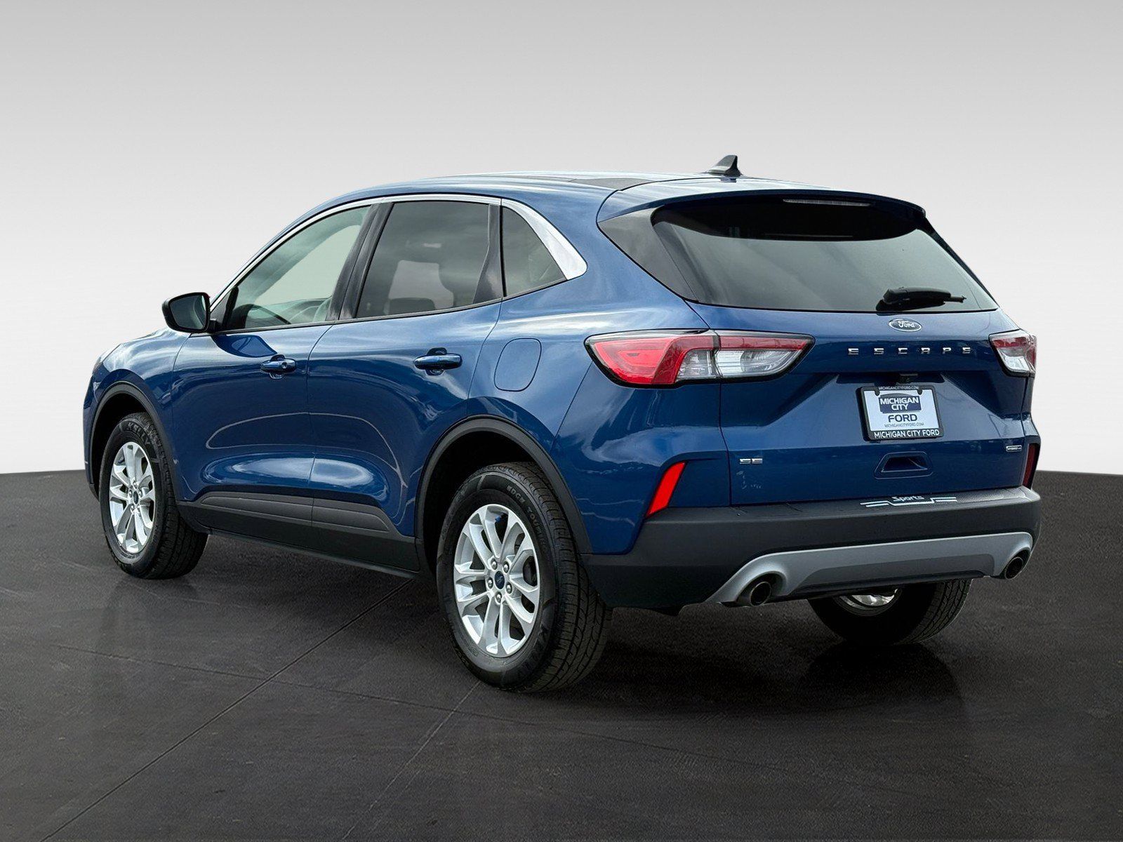 Used 2022 Ford Escape SE AWD/4WD image 7
