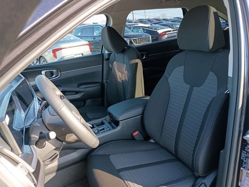 New 2026 Kia Sorento LX image 17