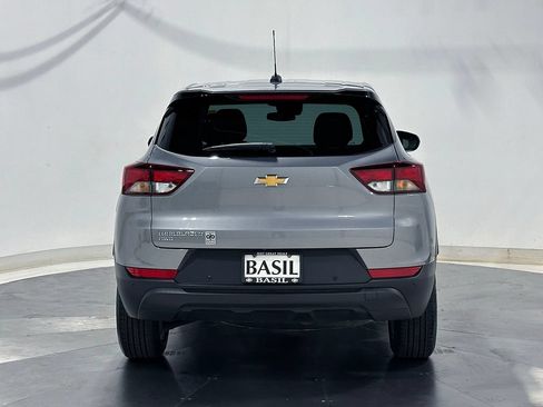 Used 2024 Chevrolet TrailBlazer LS w/ LS Convenience Package AWD/4WD image 12