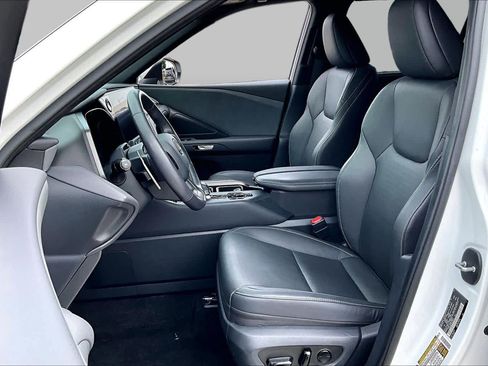 Used 2024 Lexus TX 350 FWD w/ Technology Package image 8