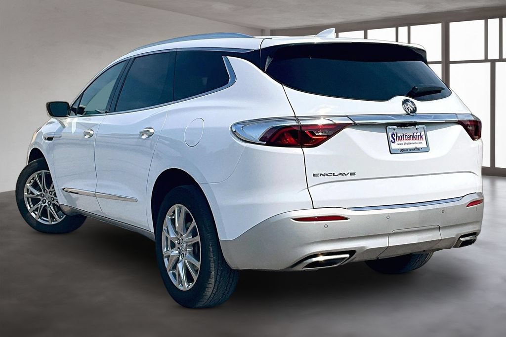 Used 2023 Buick Enclave Premium w/ Experience Buick Package FWD image 4