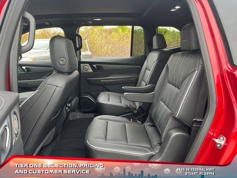 New 2026 Buick Enclave Avenir w/ Super Cruise Package image 12