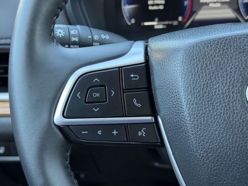 Used 2025 Toyota Grand Highlander FWD image 10