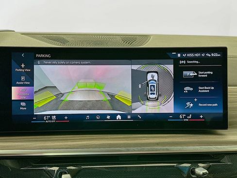 Used 2025 BMW X7 xDrive40i w/ Premium Package image 14