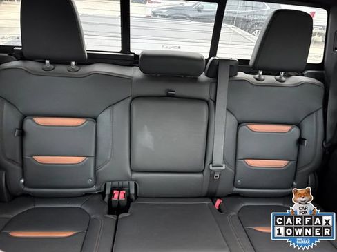 Used 2020 GMC Sierra 1500 AT4 w/ AT4 Premium Package AWD/4WD image 5