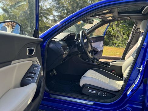 Certified 2025 Acura Integra A-Spec image 17