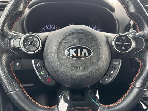 Used 2019 Kia Soul ! FWD image 22