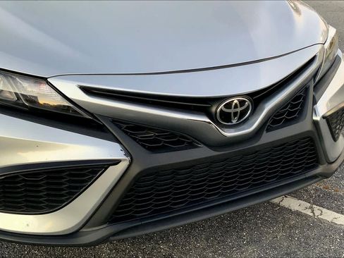 Used 2023 Toyota Camry SE image 28