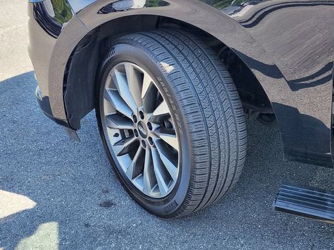 Used 2019 Lincoln Navigator L Select AWD/4WD image 37