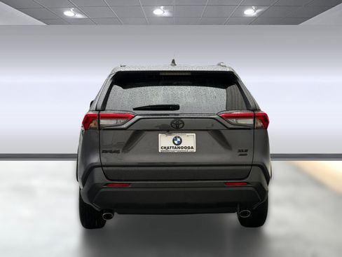 Used 2022 Toyota RAV4 XLE image 9