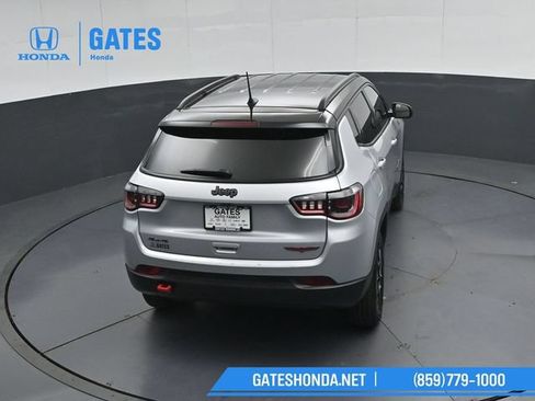 Used 2024 Jeep Compass Trailhawk AWD/4WD image 43
