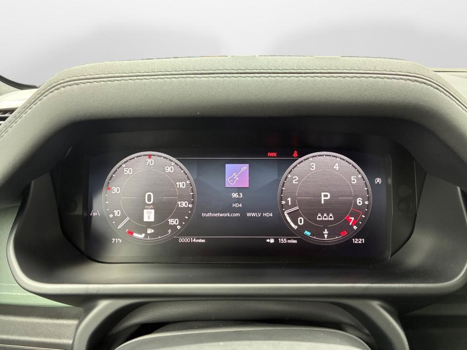 New 2026 Land Rover Defender 110 Trophy Edition AWD/4WD image 11