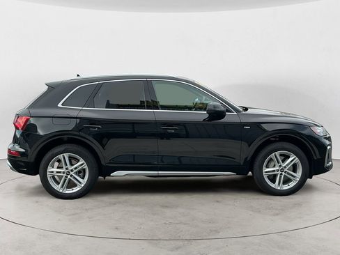 Used 2024 Audi Q5 e Premium w/ Convenience Package AWD/4WD image 8