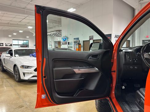 Used 2021 Chevrolet Colorado ZR2 image 11