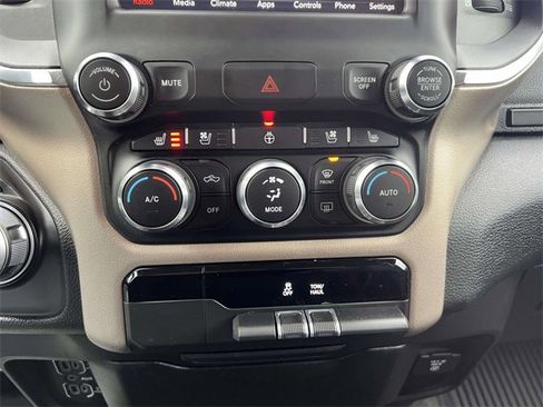 Used 2021 RAM 1500 Laramie image 28