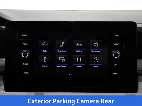 New 2026 Volkswagen Taos SE image 13