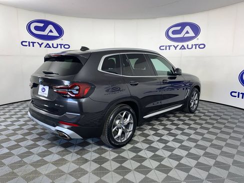 Used 2024 BMW X3 sDrive30i w/ Premium Package RWD image 3