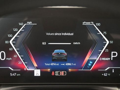 Used 2024 BMW i4 eDrive40 w/ Premium Package RWD image 17